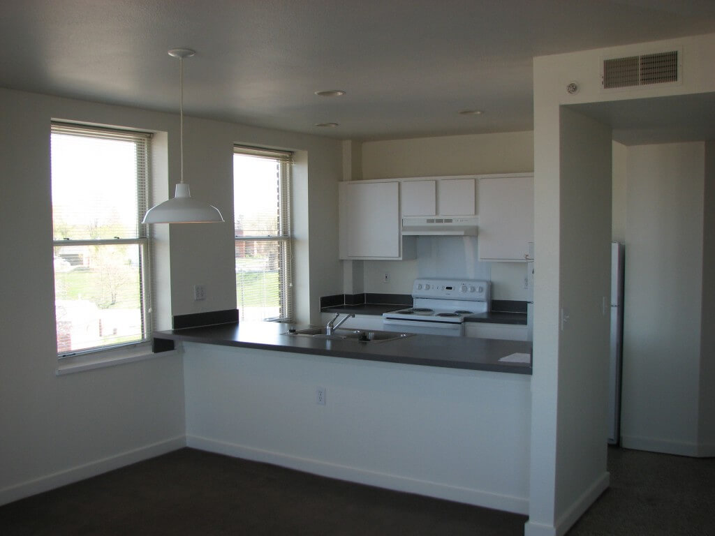 08_133468179101687391024076890008020