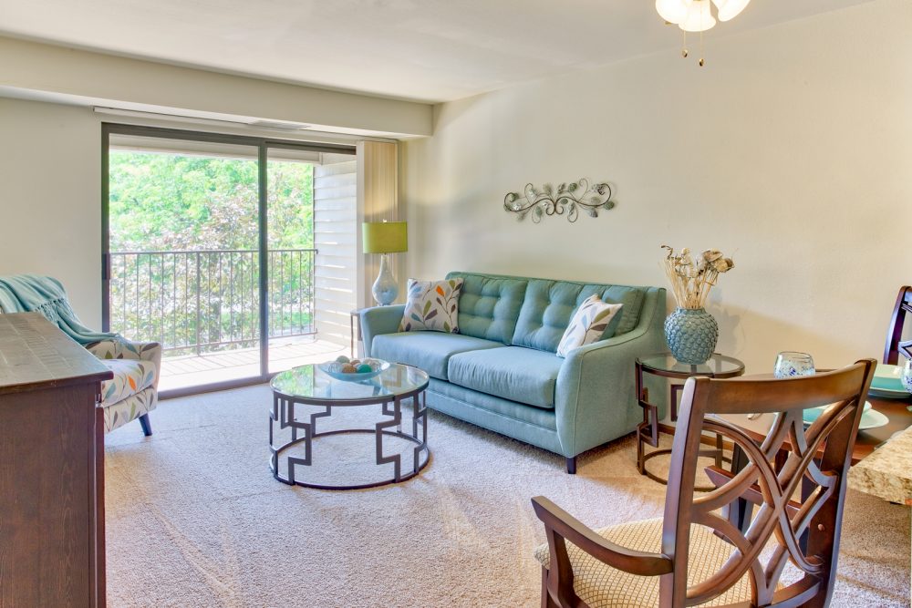 Ambrose Ridge Apartments Grand Rapids MI Living Room 9151