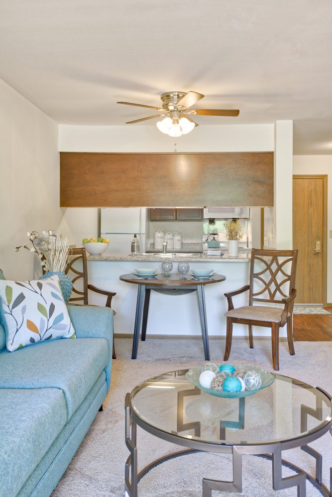 Ambrose Ridge Apartments Grand Rapids MI Living Room Kitchen 9178