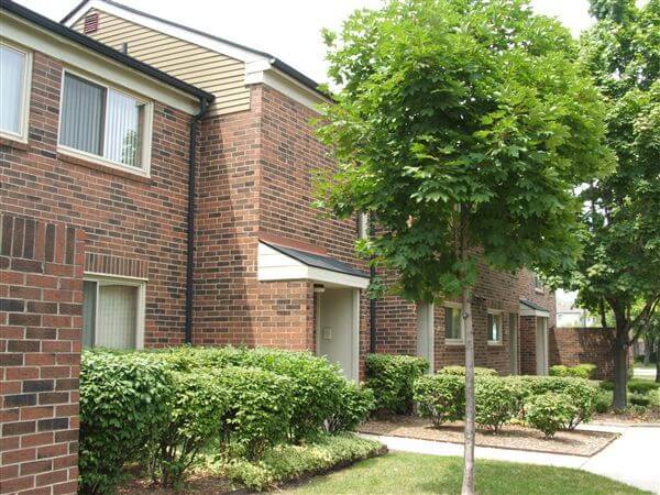 Calumet Townhomes Detroit MI Private Entry
