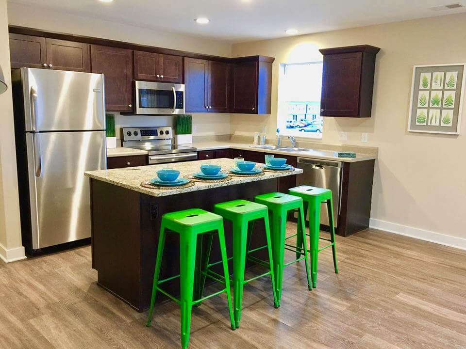 Campus Creek Cottages Big Rapids MI Apartments Kitchen