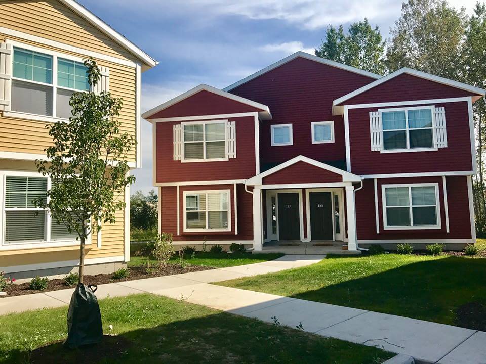 Campus Creek Cottages Big Rapids MI Apartments Private Entry