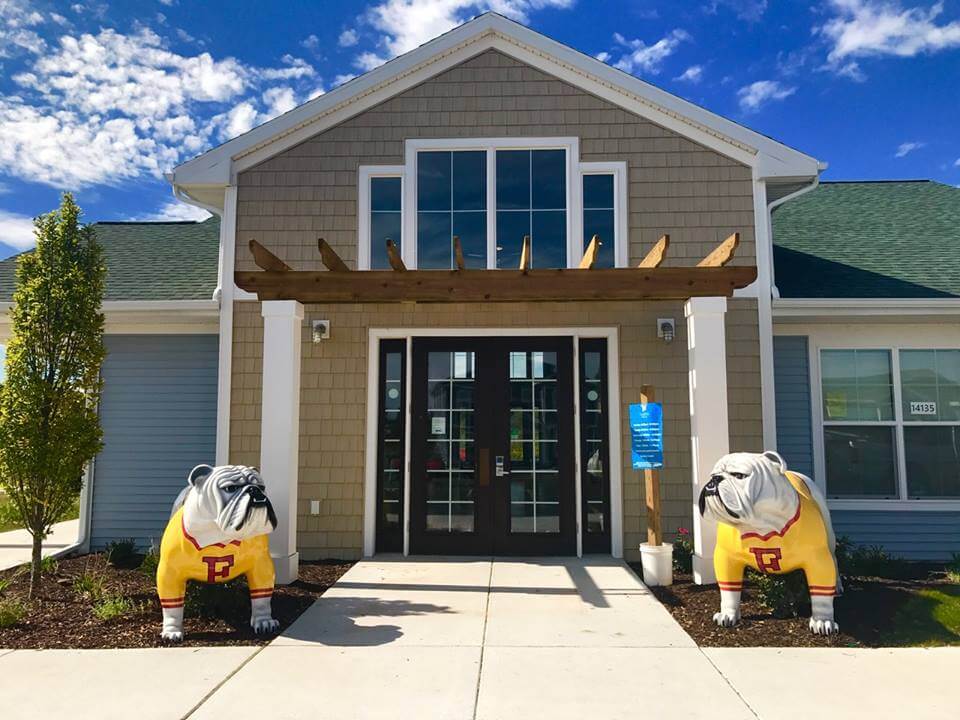 Campus Creek Cottages and Townhomes Big Rapids MI Apartments Bulldogs Entry