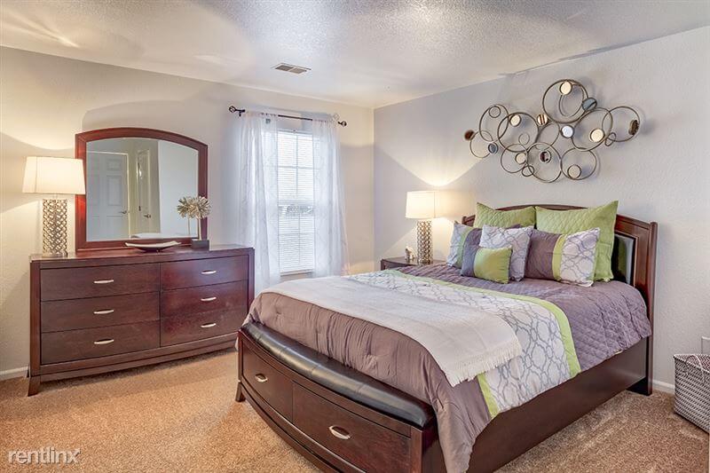 Chase Run Apartments Mt Pleasant MI Master Bedroom