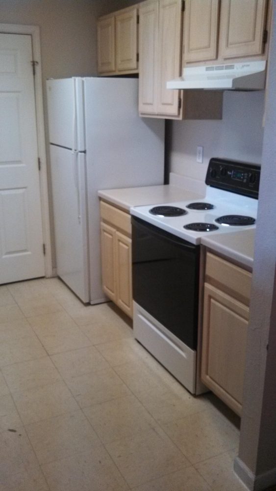 Clear Creek Apartments North Mancheseter IN Kitchen