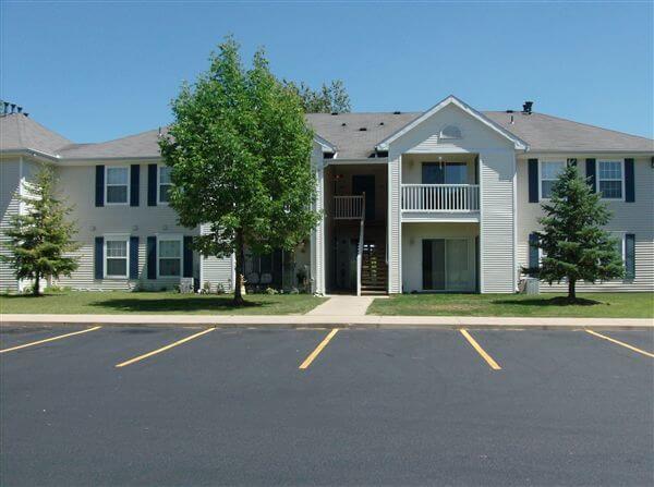 Clear Creek Apartments North Manchester Indiana Parking LOt