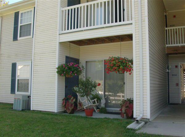 Clear Creek Apartments North Manchestser IN Patio