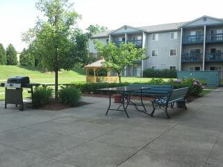 Colonial Meadows Apartments Pontiac MI Exterior Common Space