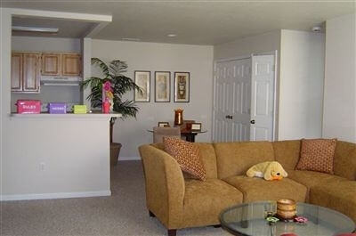 greenwood-village-hillsdale-mi-unit-interior